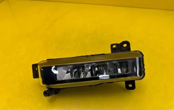 BMW 3 G20 G21 Front fog light 8089525