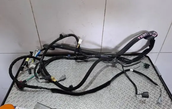 Renault Trafic III (X82) Rear door wiring loom 240526008R