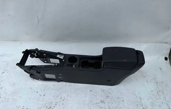 Opel Astra J Center console