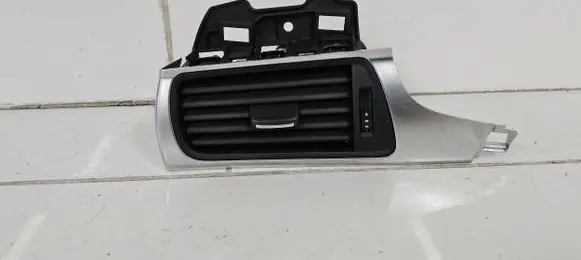 Audi A6 S6 C7 4G Dashboard side air vent grill/cover trim 4G1820901 9025700