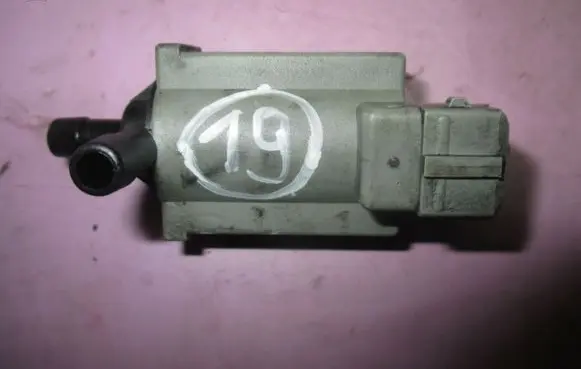 Audi TT Mk1 Turbo solenoid valve 078906283A