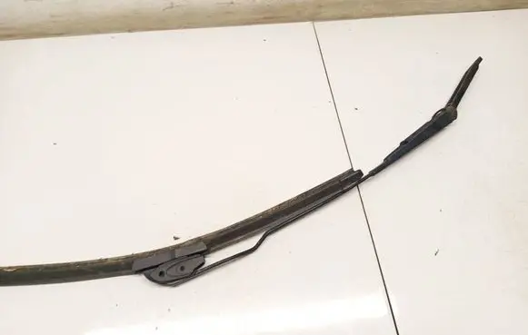 Opel Astra G Front wiper blade arm 90559553