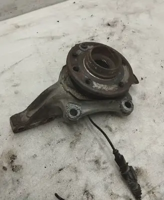 Opel Vectra C Front wheel hub spindle knuckle