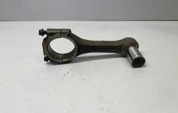 Volkswagen PASSAT B6 Connecting rod/conrod 038JDE