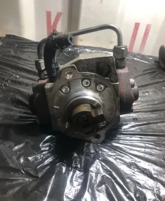 Toyota Avensis T250 Fuel injection high pressure pump 221000R011
