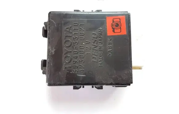 Lexus ES 250 - 300 - 330 Window wiper relay 8594033110 4230000021