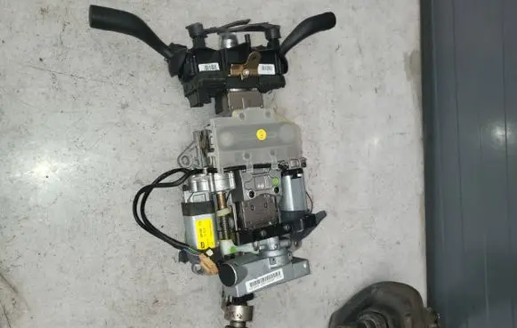 Volkswagen Touareg I Steering wheel axle 404680