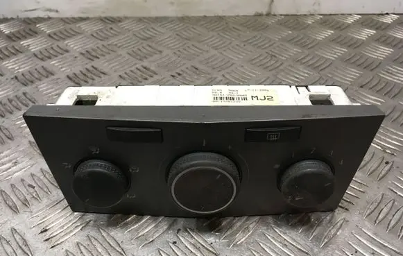 Opel Astra H Climate control unit 90151242 6K0H41 13201298