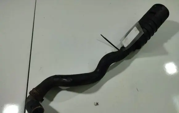 Audi A6 S6 C6 4F Engine coolant pipe/hose 9006014