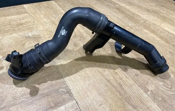 Land Rover Range Rover Sport L494 Engine coolant pipe/hose CPLA8B273CC CV1XA