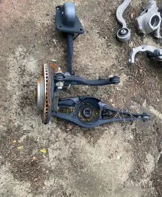 Volkswagen Golf VIII Stub axle 5q0505323