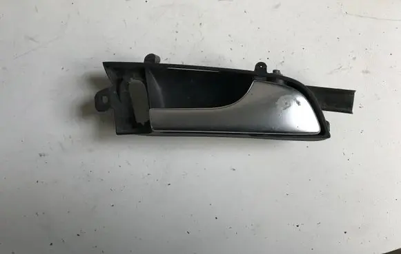 Audi A3 S3 8P Front door interior handle 8P3867020B