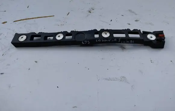 Opel Insignia A Rear bumper mounting bracket 20972993