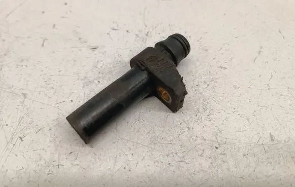 Mercedes-Benz A W168 Crankshaft position sensor A0031537228 0031537228 A0031537428