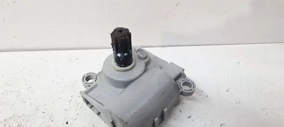 Hyundai Tucson TL Air flap motor/actuator 97161D7000