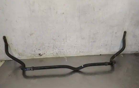 Suzuki Grand Vitara II Front anti-roll bar/sway bar