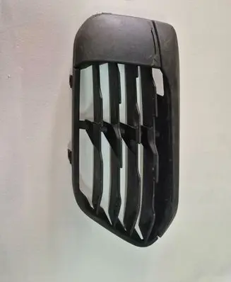 BMW X1 F48 F49 Front bumper lower grill 7354778OEM