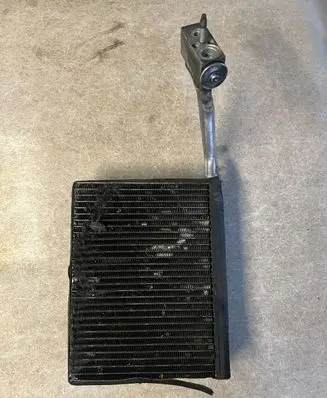 Air conditioning (A/C) radiator (interior)