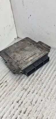 Renault Espace III Engine control unit/module 0281001999 HOM7700104407 7700114854