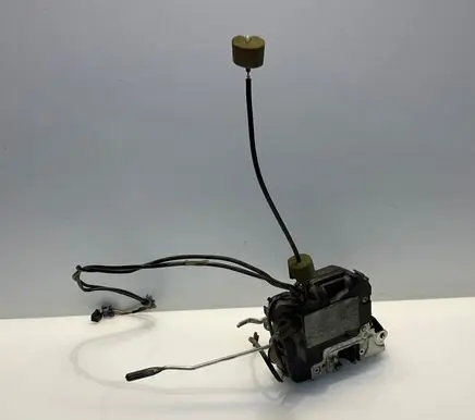 Mercedes-Benz CLS C219 Front door lock 2197200135 A2197200135
