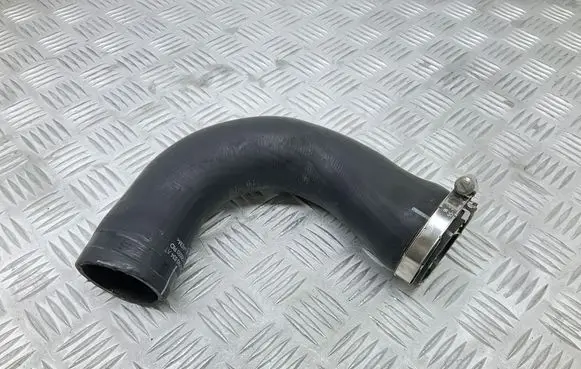 Volkswagen Touran II Intercooler hose/pipe 1K0145834AT