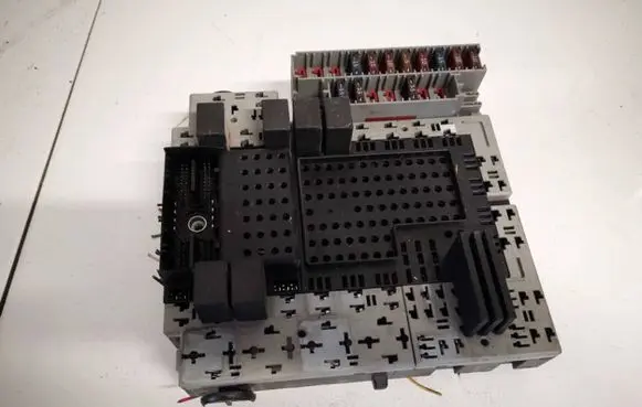 Volvo S80 Fuse box set 08696040 08696098