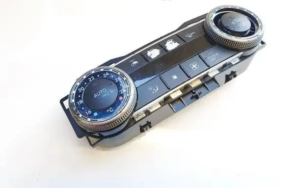 Mercedes-Benz C AMG W204 Climate control unit 2048300590