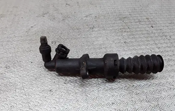 Peugeot 307 Clutch slave cylinder 