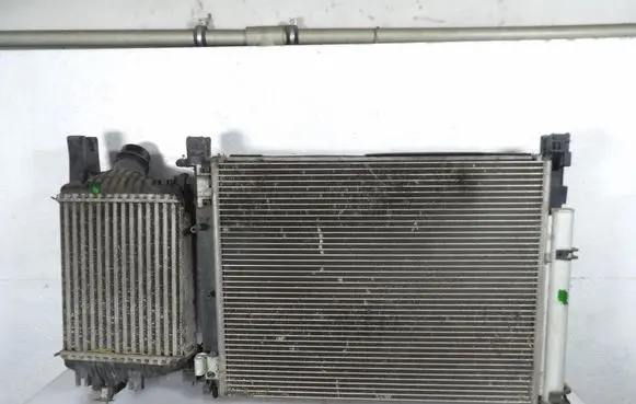 Renault Clio IV Coolant radiator