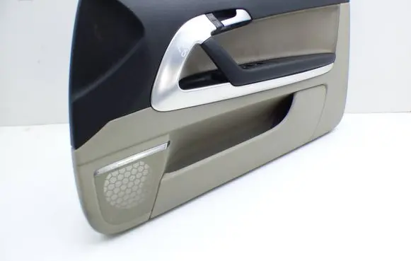 Audi A3 S3 8P Front door card panel trim