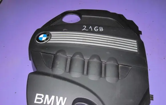 BMW 1 E81 E87 Engine cover (trim) N47D20C