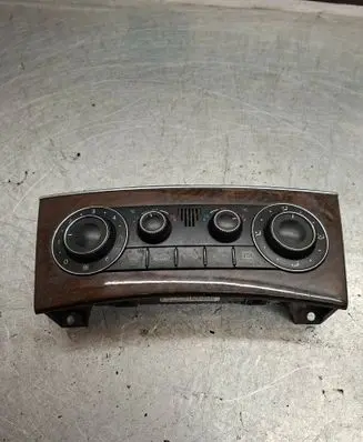 Mercedes-Benz C W203 Climate control unit A2038303085