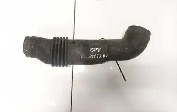 Air intake hose/pipe