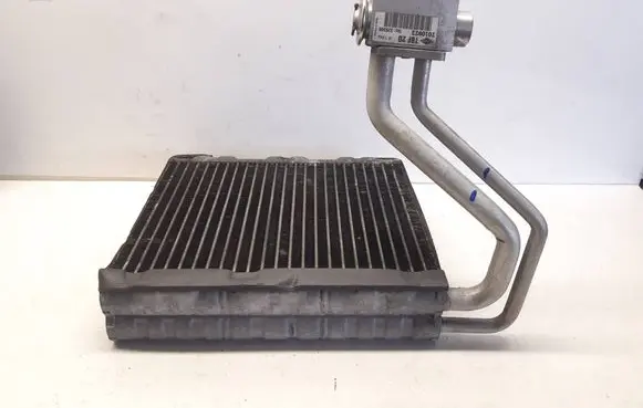 Volvo V70 Air conditioning (A/C) radiator (interior) 326308 7010973