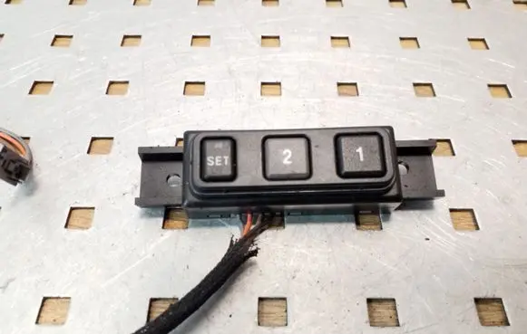 Jeep Grand Cherokee (WJ) Seat memory switch 56042292AB