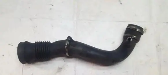 Volvo XC90 Intercooler hose/pipe 30714480