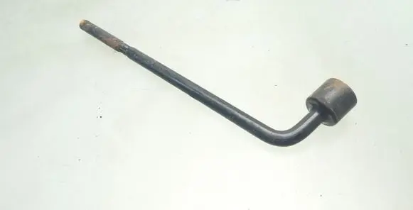 Nissan Primera Wheel nut wrench 