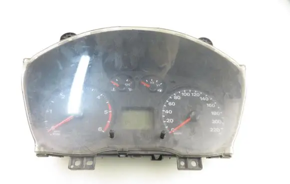 Speedometer (instrument cluster)