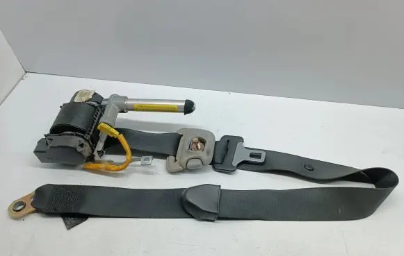 Mitsubishi Space Star Front seatbelt MR651803 601409200D 0401190063