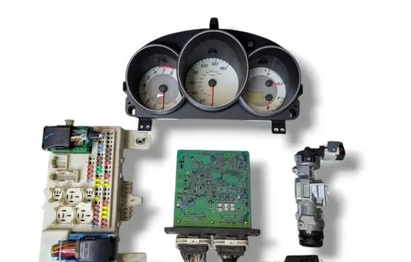 Engine ECU kit and lock set
