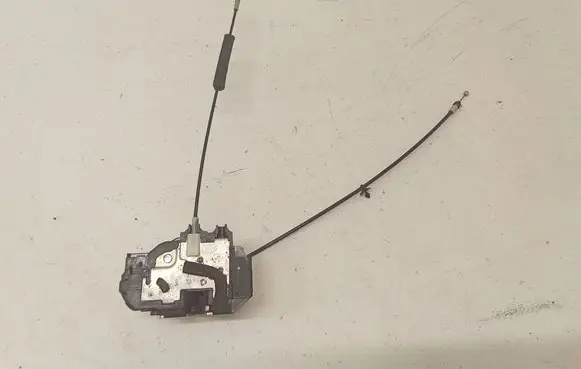 Nissan Murano Z50 Rear door lock 2205C