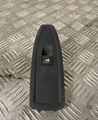 BMW 1 F20 F21 Electric window control switch 7240421