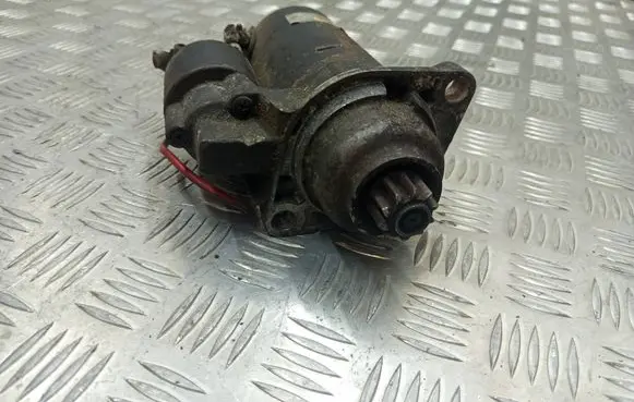 Volkswagen PASSAT B5 Starter motor