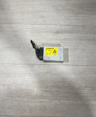 BMW 5 E60 E61 Center console control module 9183233 28137346 770554