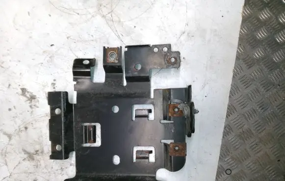 Jeep Grand Cherokee Engine control unit holder 68251949AB