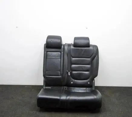 Volkswagen Touareg II Rear seat GKX2