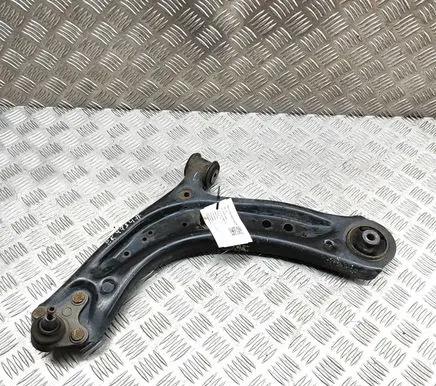 Volkswagen Golf VII Front lower control arm/wishbone 5Q0407151R