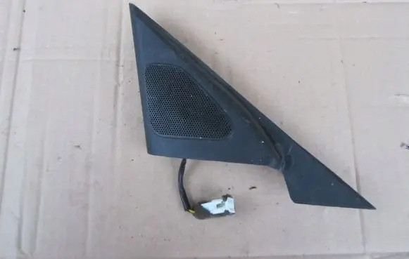 Hyundai Sonata Front door high frequency speaker