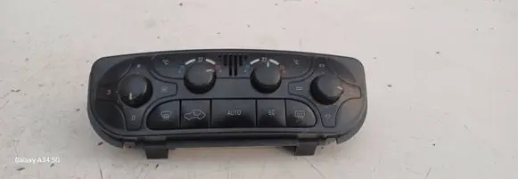 Mercedes-Benz C W203 Climate control unit 2038300785