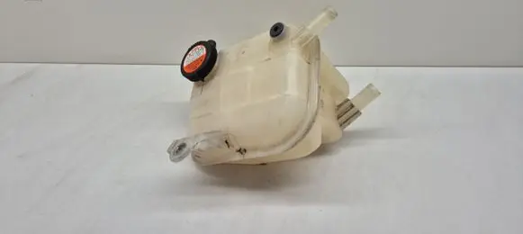 Toyota C-HR I Coolant expansion tank/reservoir